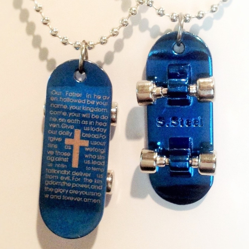 BLUE STAINLESS STEEL SKATEBOARD CROSS